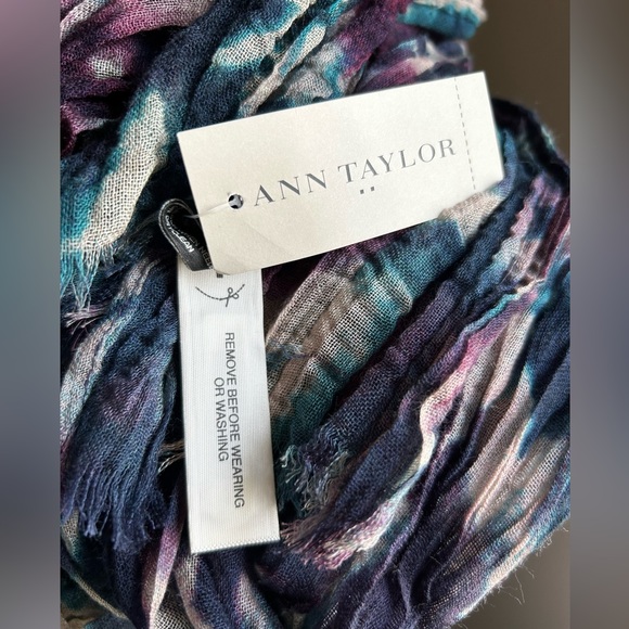 Ann Taylor Scarf/wrap lightweight sheer nwt - Picture 6 of 8